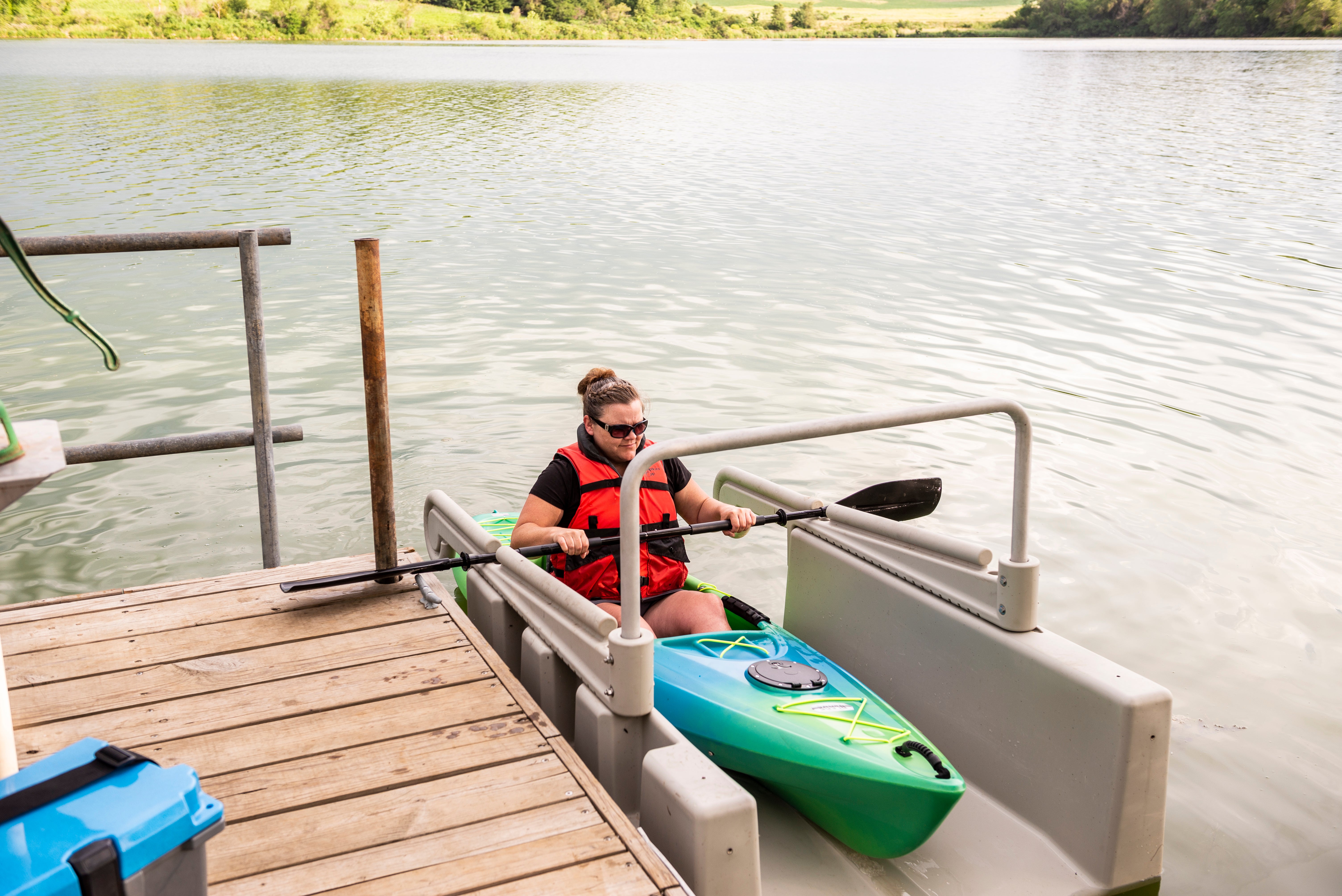 Connect-A-Dock Roto Grab Bars Model YAKGHR1020 use the notch to pull yourself in