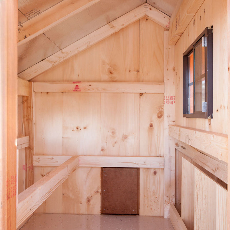 Hen House Collection Quaker Chicken Coop 3 x 4' Q34 inside view with roost bar and chicken door