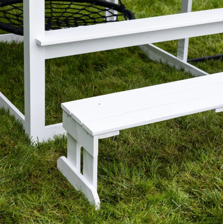 2MamaBees picnic table side view
