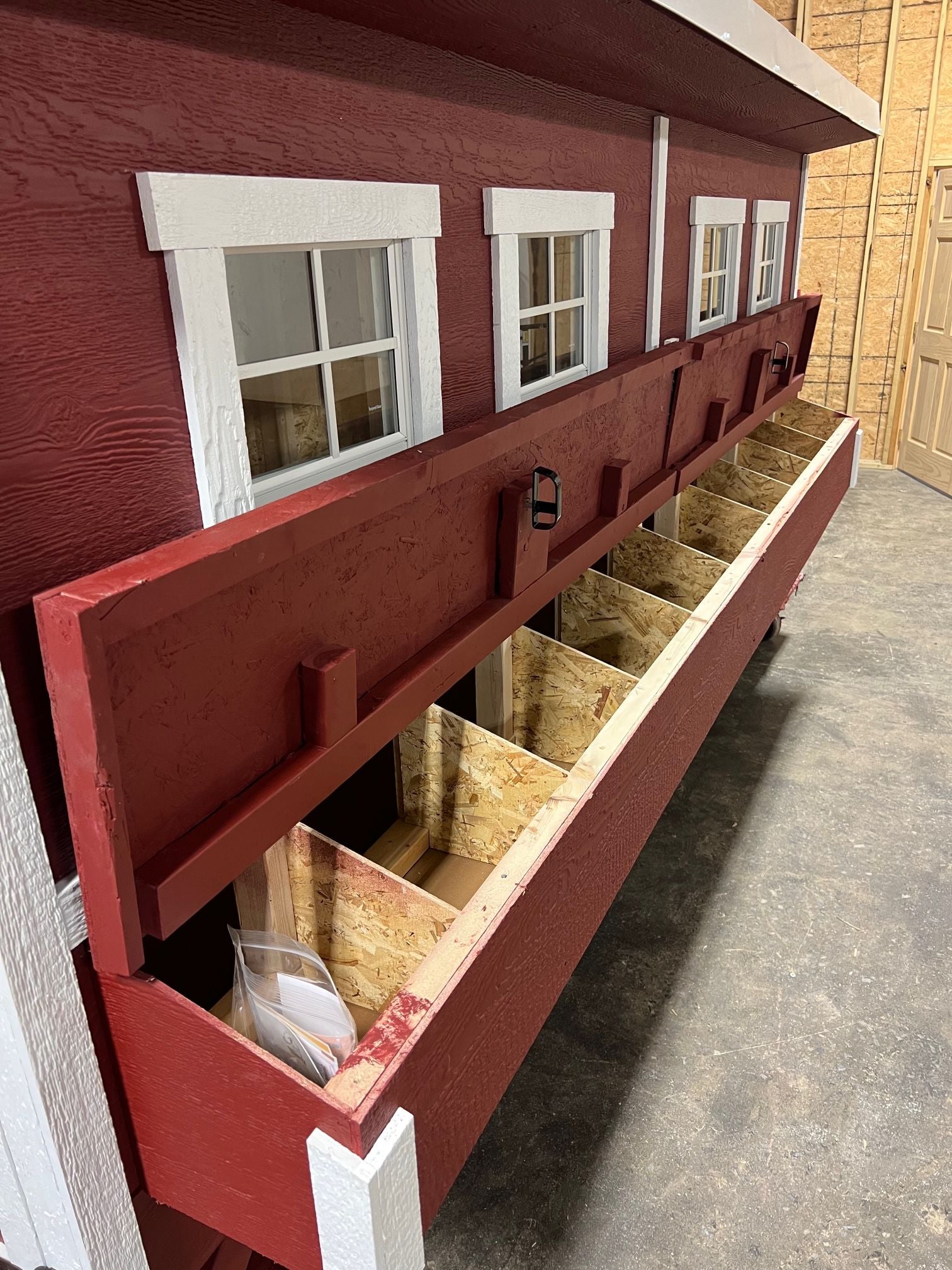 OverEZ Chicken Coop Jumbo Up to 30 Chickens open nesting boxes
