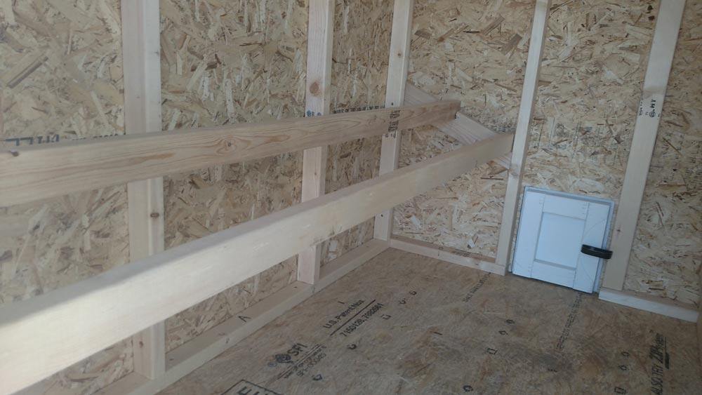 OverEZ Chicken Coop Large Up to 15 Chickens roosting bars